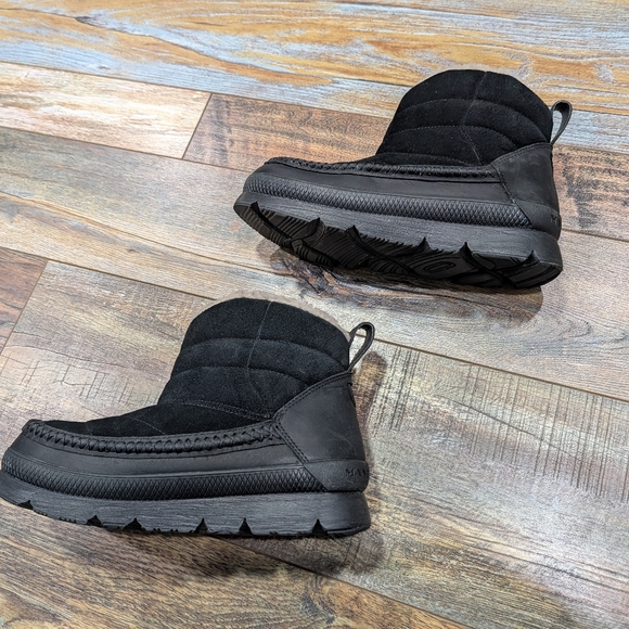 Manitobah Waterproof Pacific Insulated Puffer boots Size 9 - Picture 5 of 11